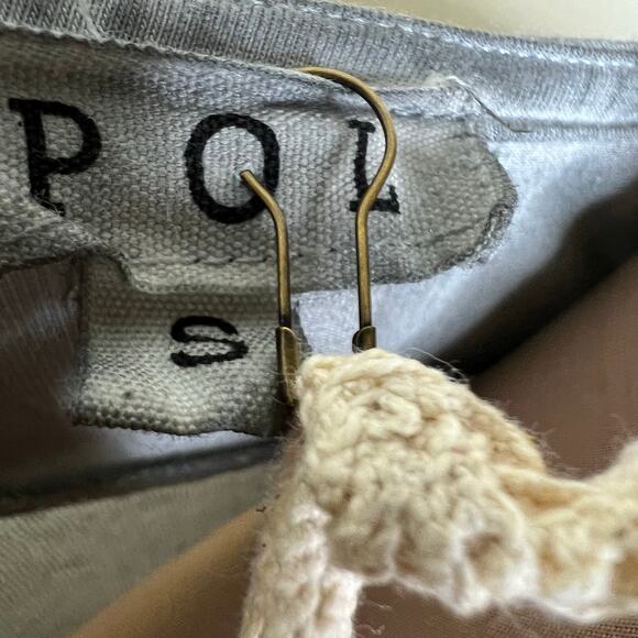 POL Top Womens Size Small Acid Wash Gray Lace Jersey Knit Tee Blouse Bohemian - Picture 7 of 7